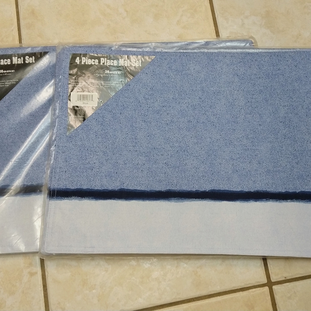 Srt of 8 Blue Multi Sanyo Place Mats